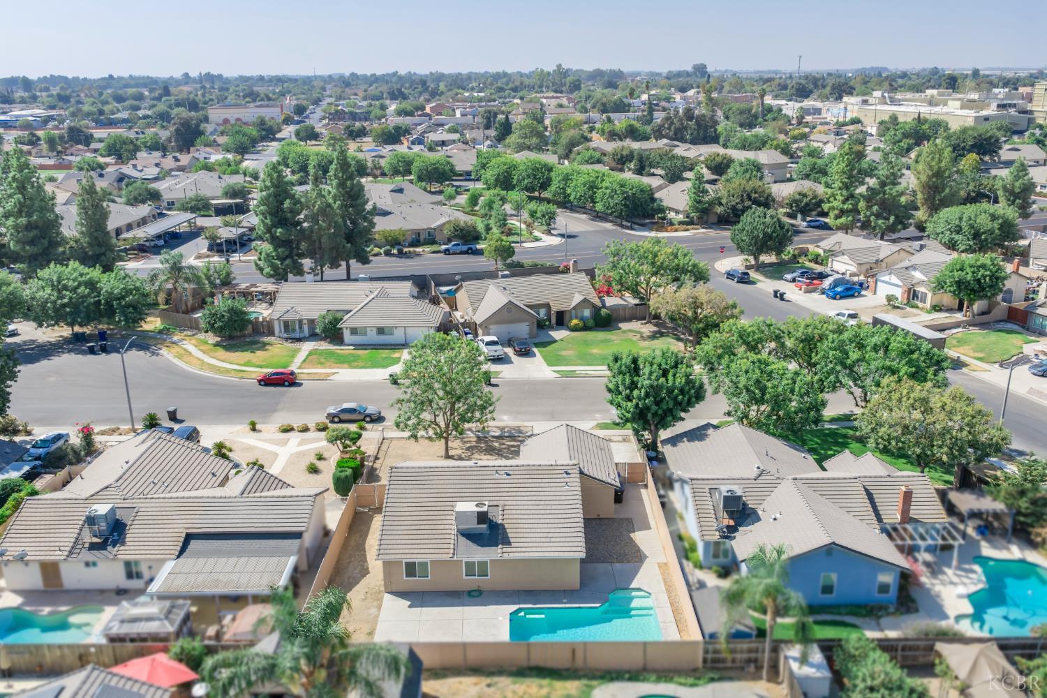 280 Greystone Ct, Lemoore, CA 93245
