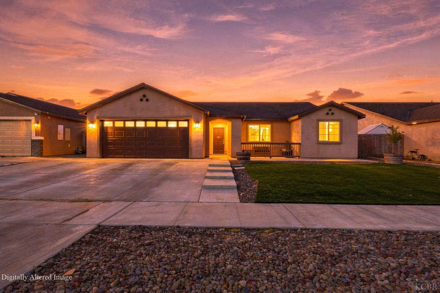 1835 Santa Cruz Dr, Tulare, CA 93274