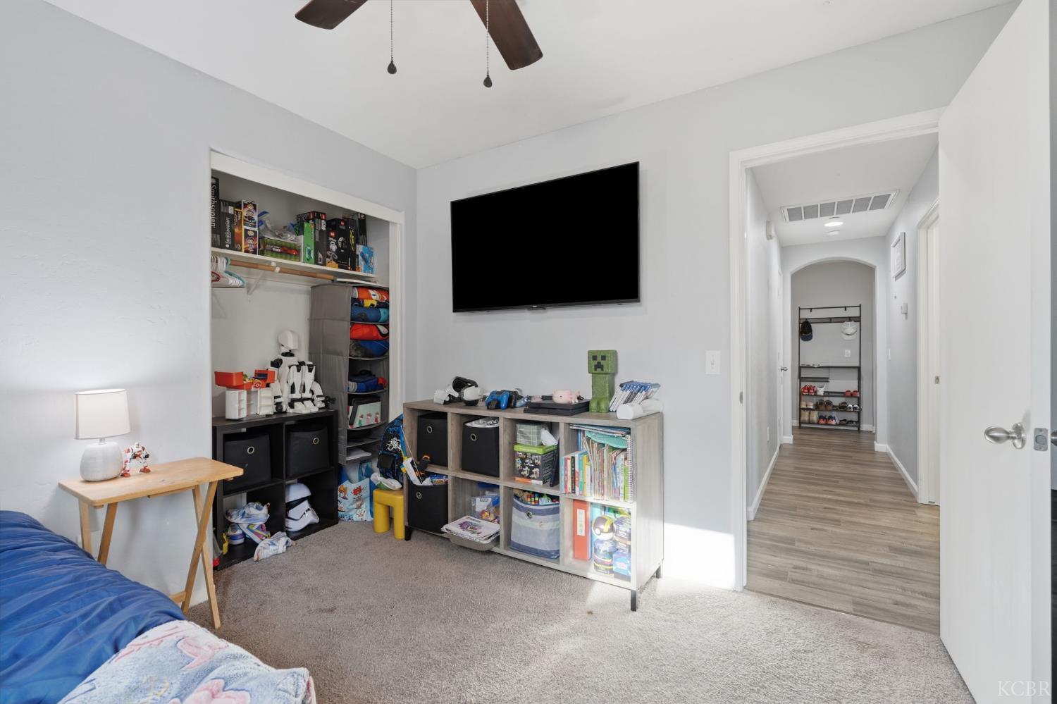 1835 Santa Cruz Dr, Tulare, CA 93274