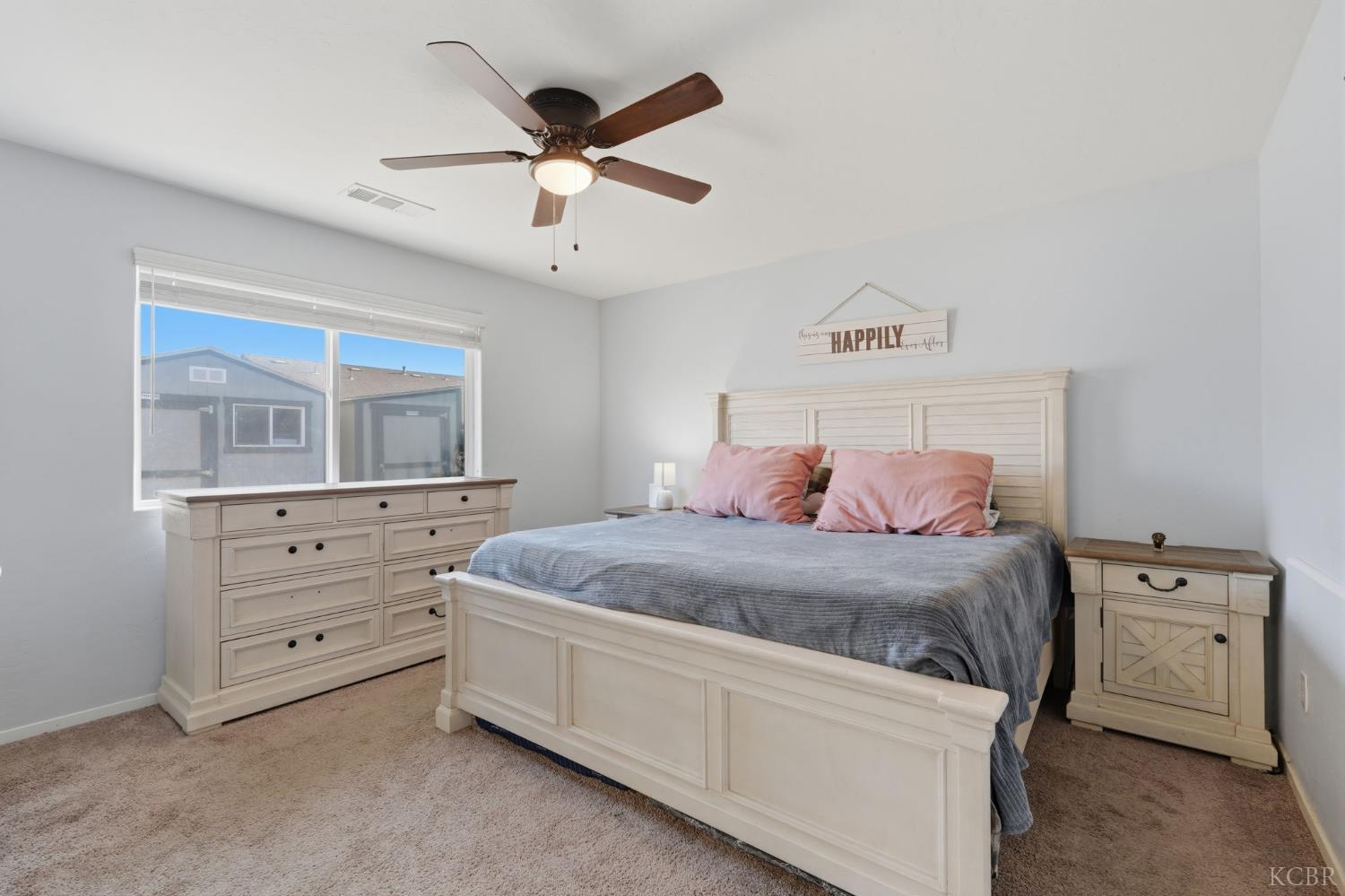 1835 Santa Cruz Dr, Tulare, CA 93274