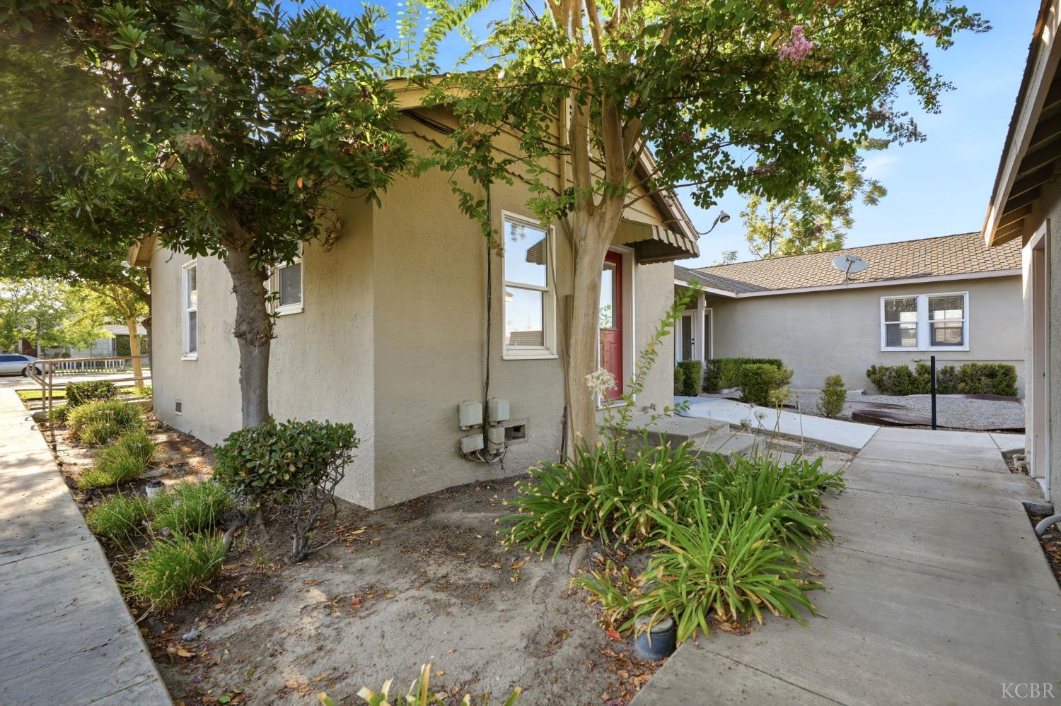 1635 N Douty St, Hanford, CA 93230