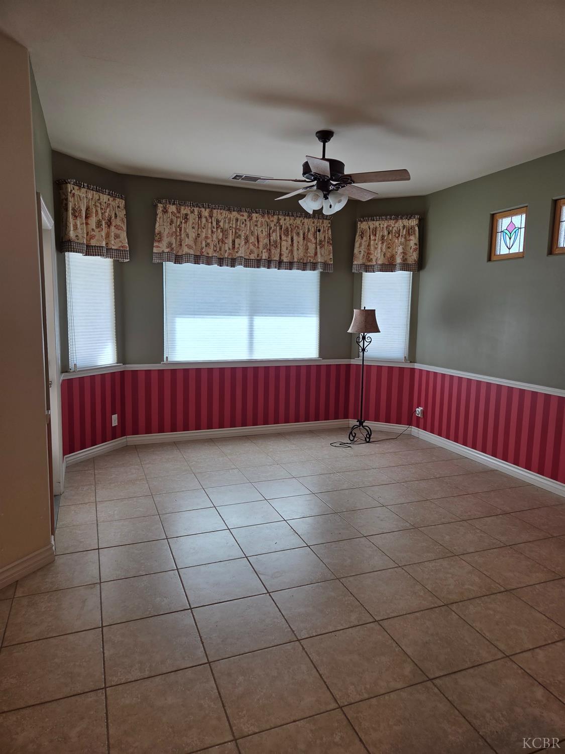 1029 Pillar Ct, Lemoore, CA 93245