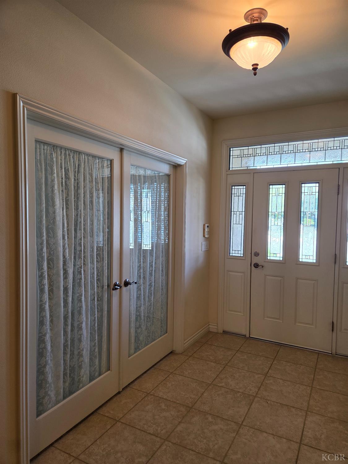 1029 Pillar Ct, Lemoore, CA 93245