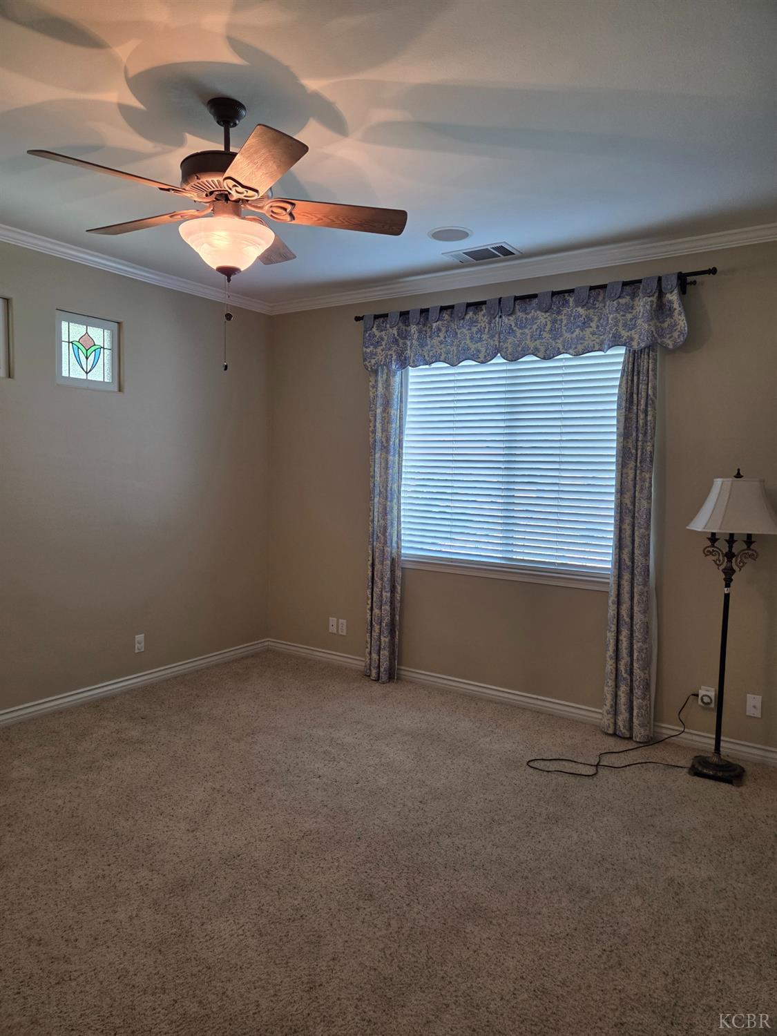 1029 Pillar Ct, Lemoore, CA 93245