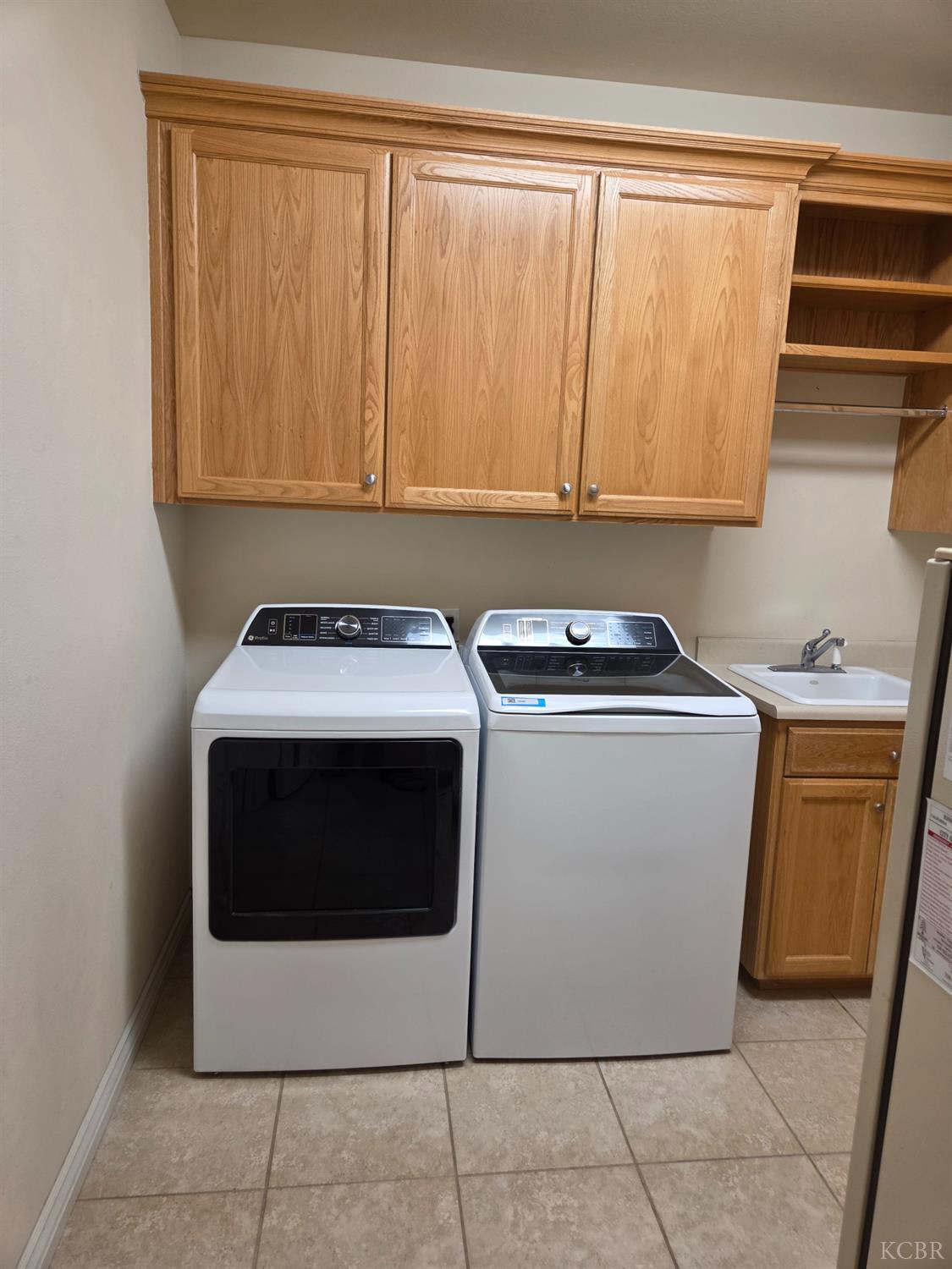 1029 Pillar Ct, Lemoore, CA 93245