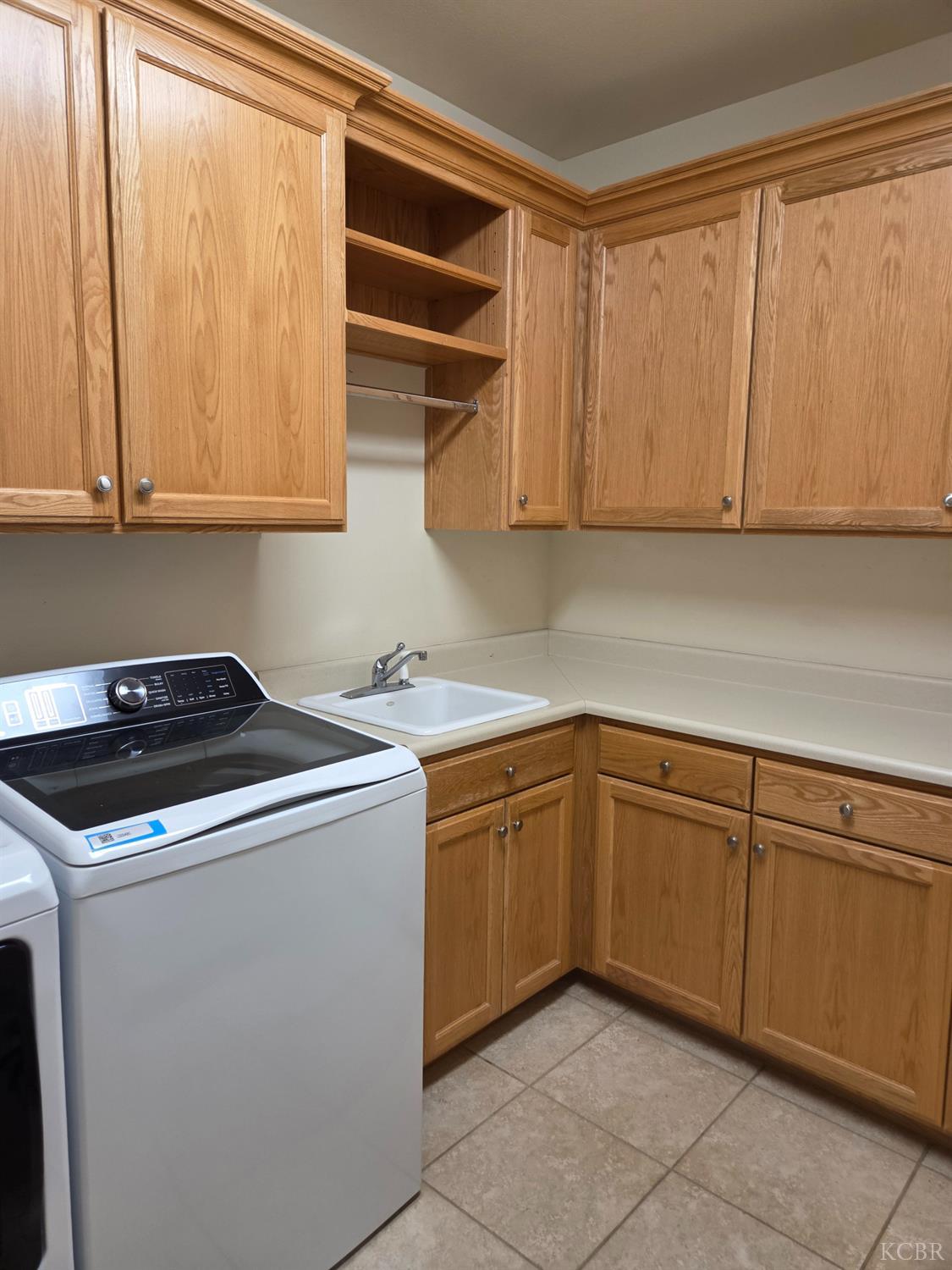 1029 Pillar Ct, Lemoore, CA 93245