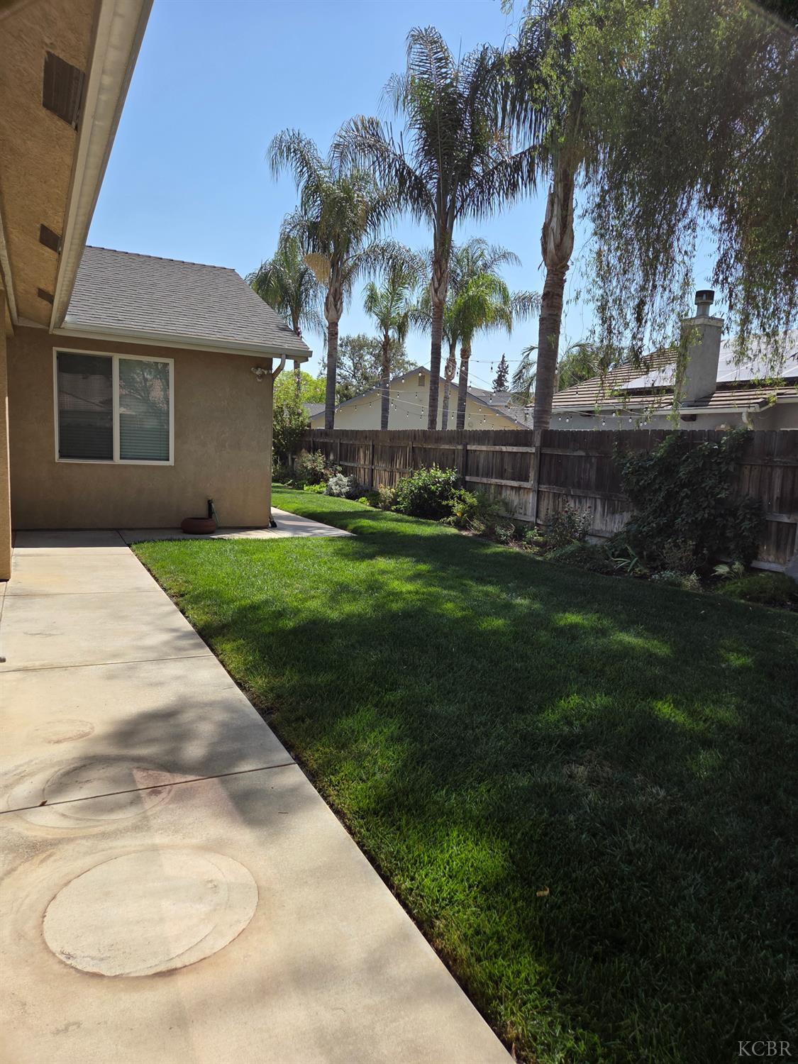 1029 Pillar Ct, Lemoore, CA 93245
