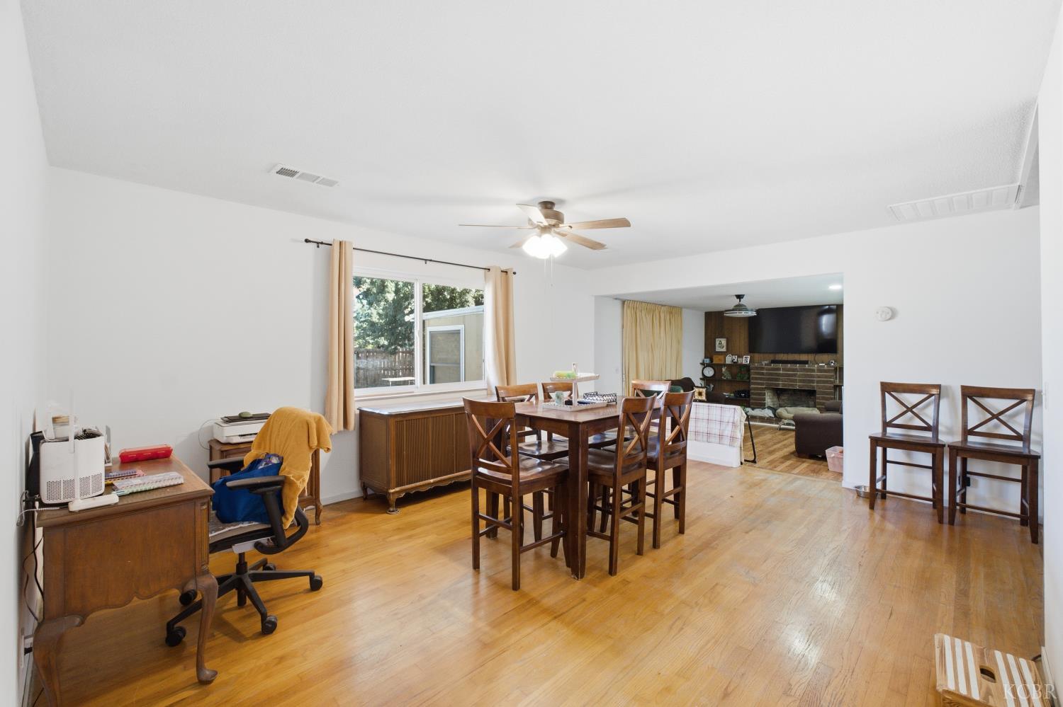 1155 Laurel Ln, Lemoore, CA 93245