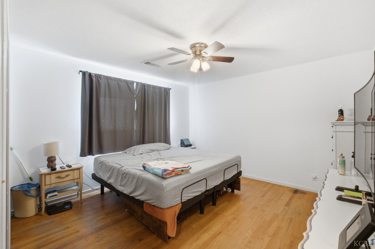 1155 Laurel Ln, Lemoore, CA 93245
