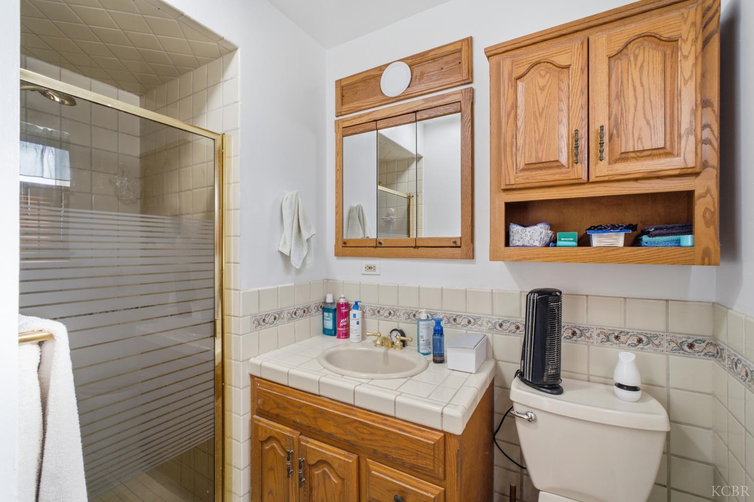 1155 Laurel Ln, Lemoore, CA 93245