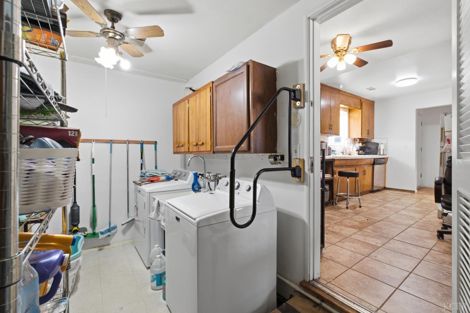 1155 Laurel Ln, Lemoore, CA 93245