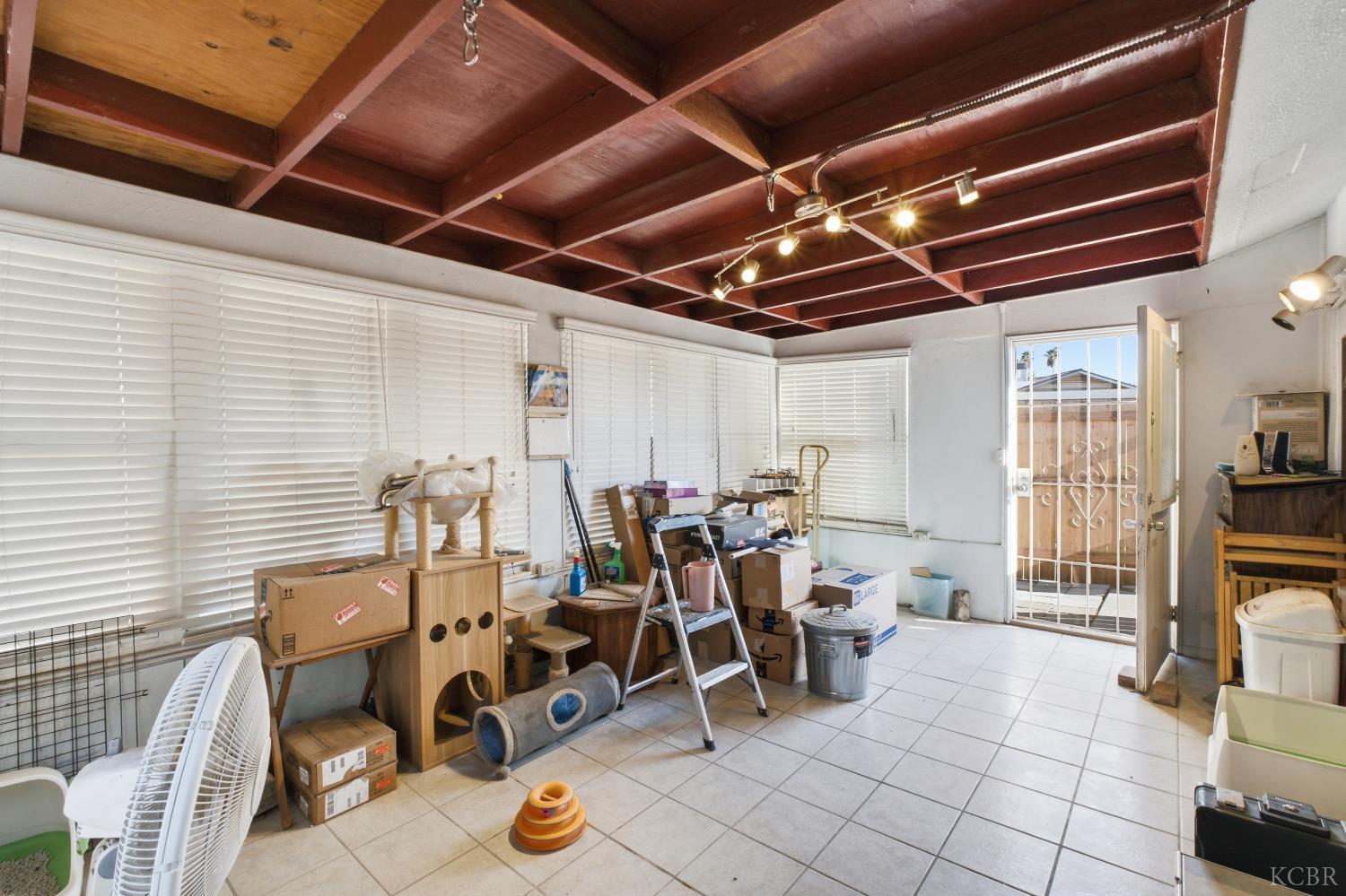 1155 Laurel Ln, Lemoore, CA 93245