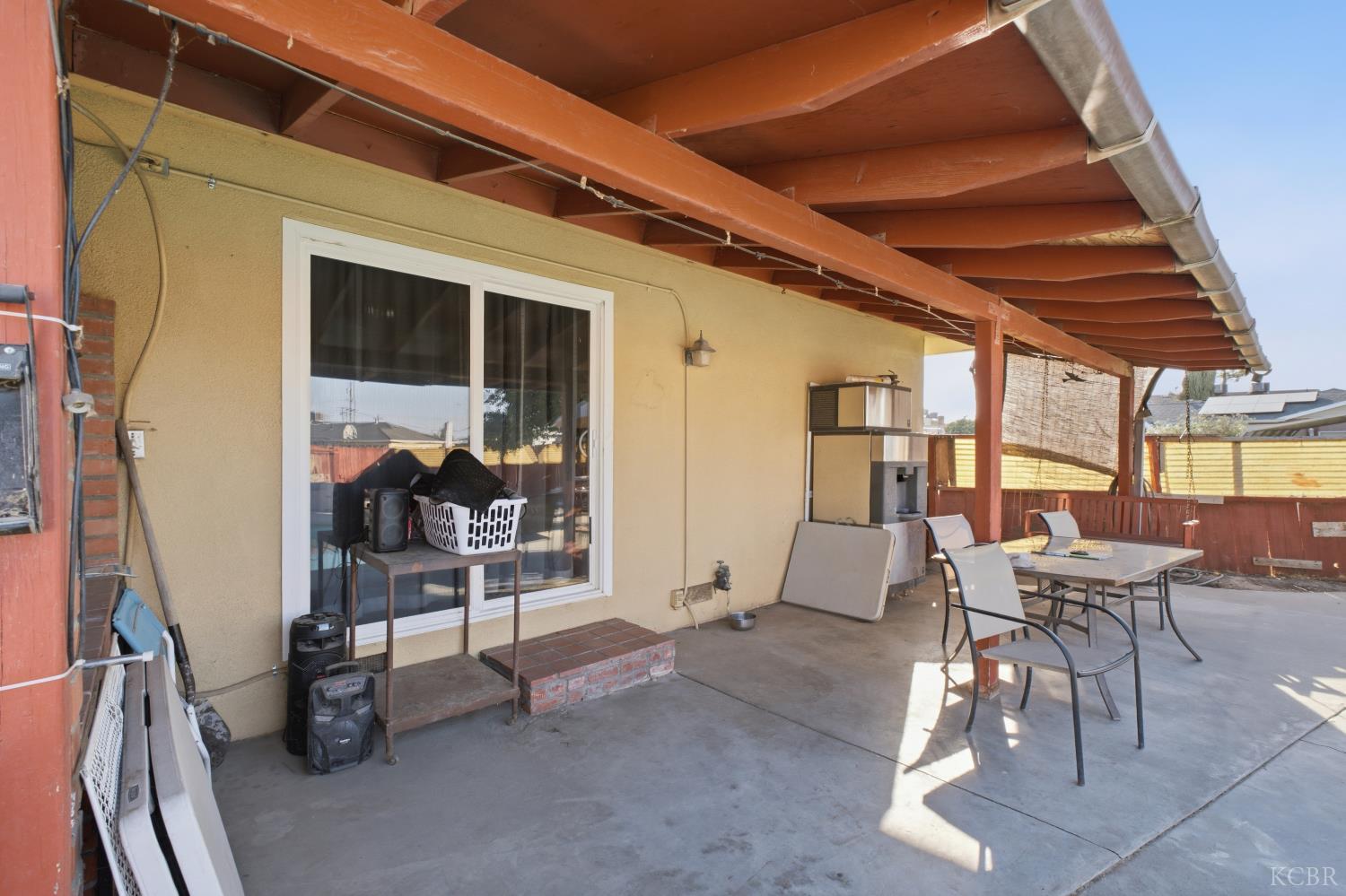 1155 Laurel Ln, Lemoore, CA 93245