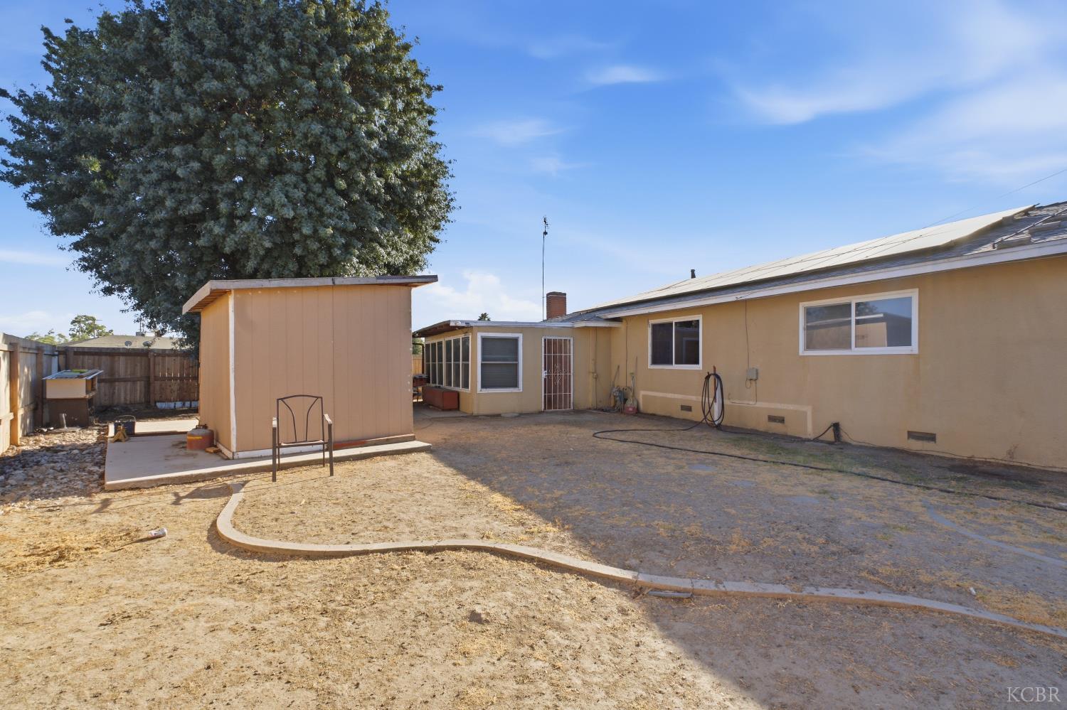 1155 Laurel Ln, Lemoore, CA 93245