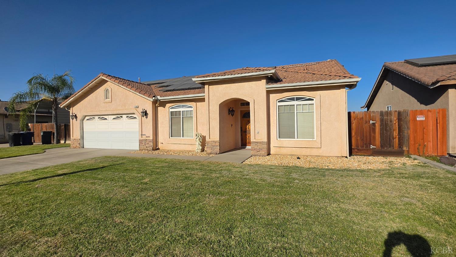 1150 Mission Dr, Lemoore, CA 93245