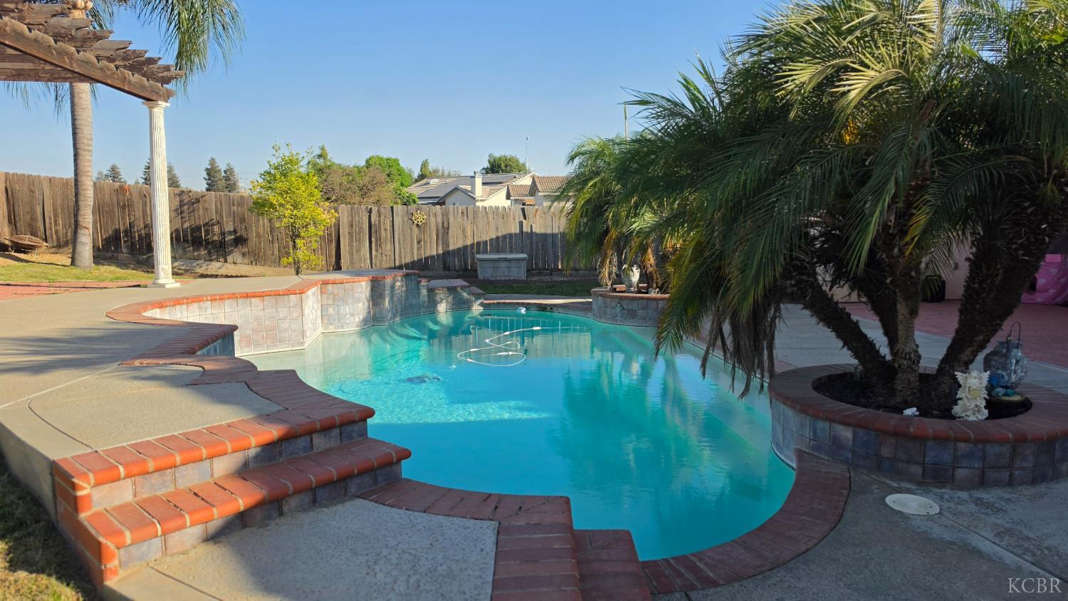 1150 Mission Dr, Lemoore, CA 93245