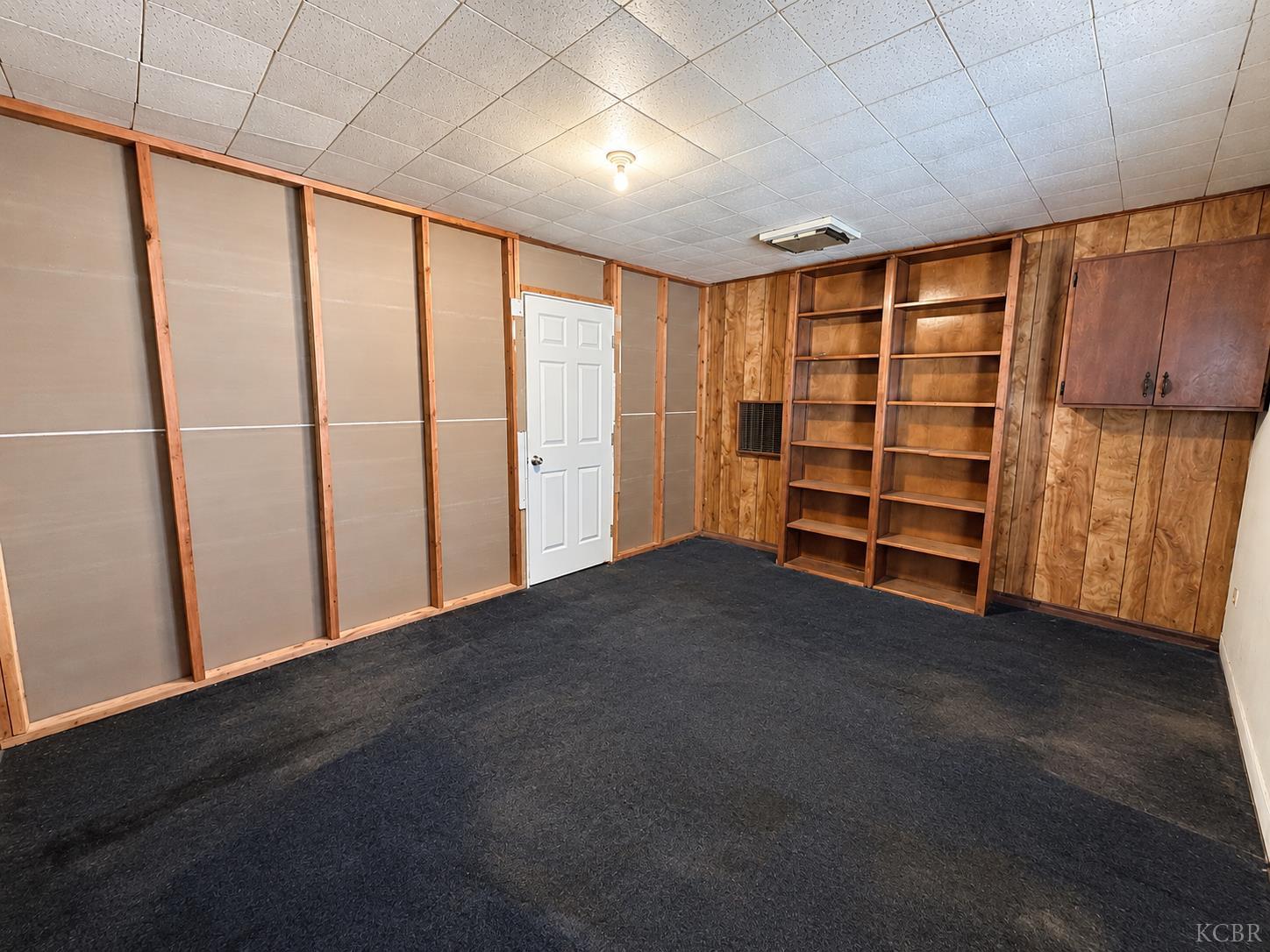 180 E Warner Ave, Fresno, CA 93710