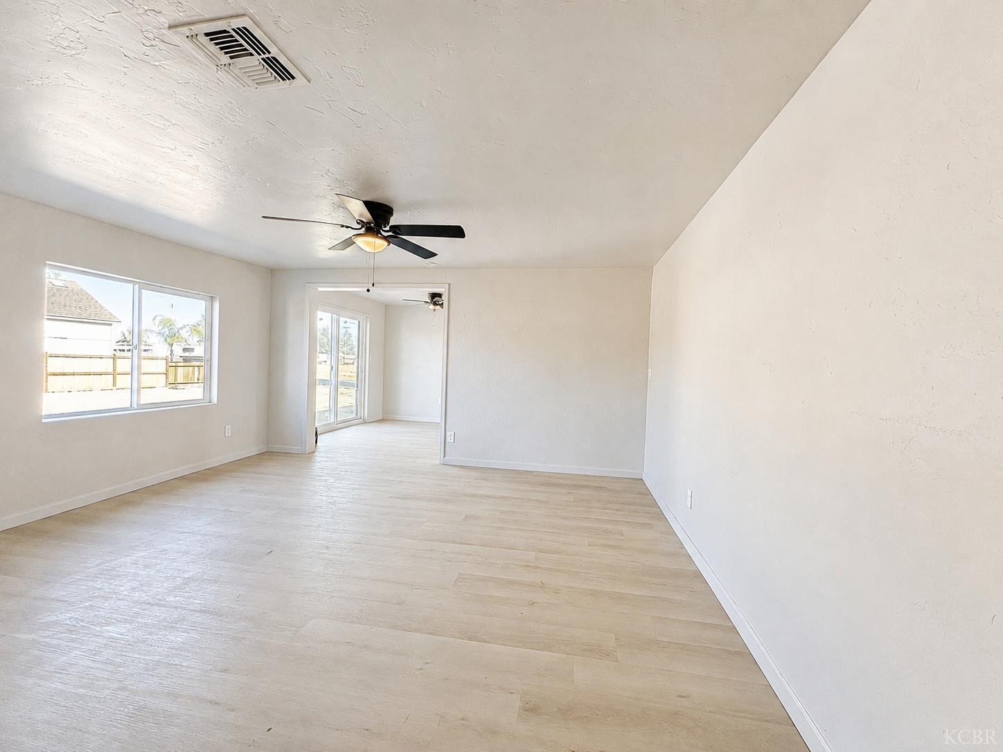 13857 6th St, Armona, CA 93212