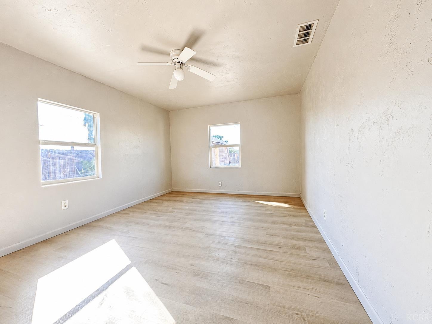 13857 6th St, Armona, CA 93212
