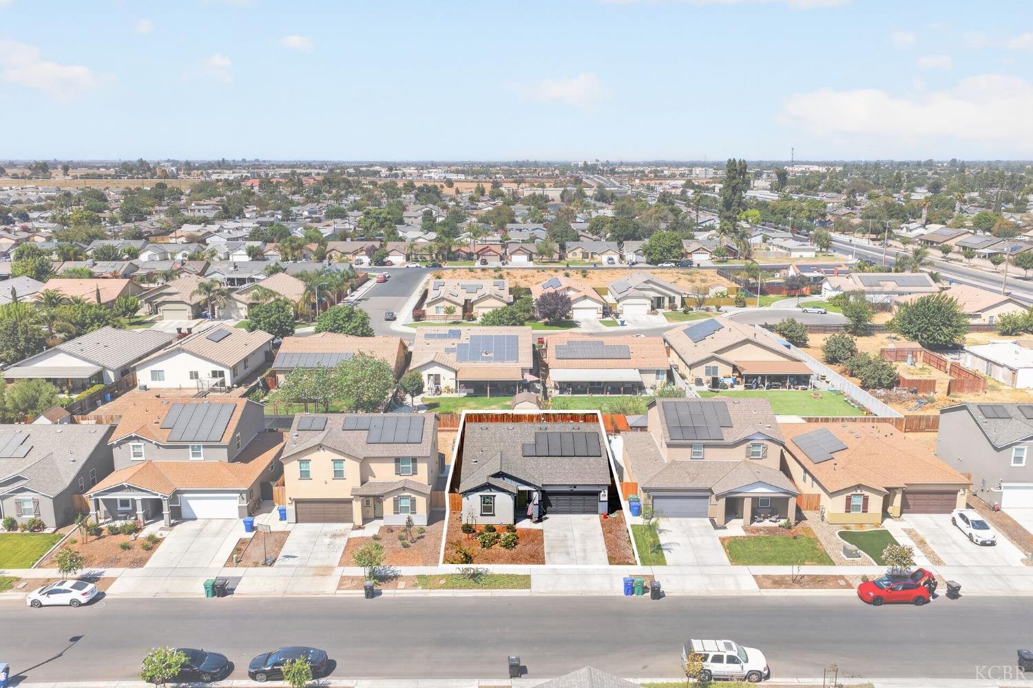 1768 W Graham St, Hanford, CA 93230