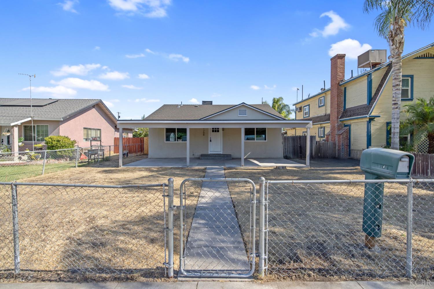 1208 Hall Ave, Corcoran, CA 93212