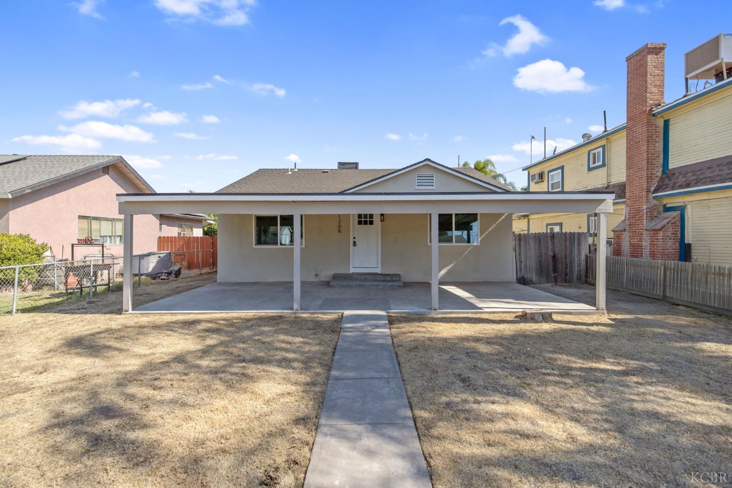 1208 Hall Ave, Corcoran, CA 93212