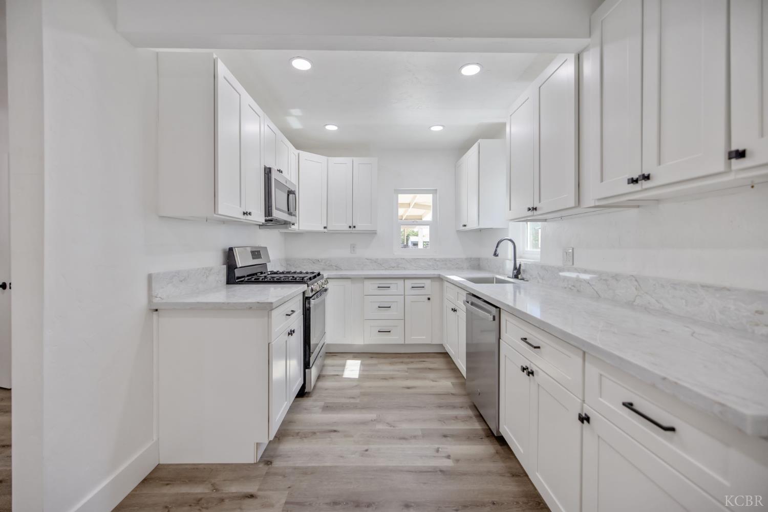 1208 Hall Ave, Corcoran, CA 93212