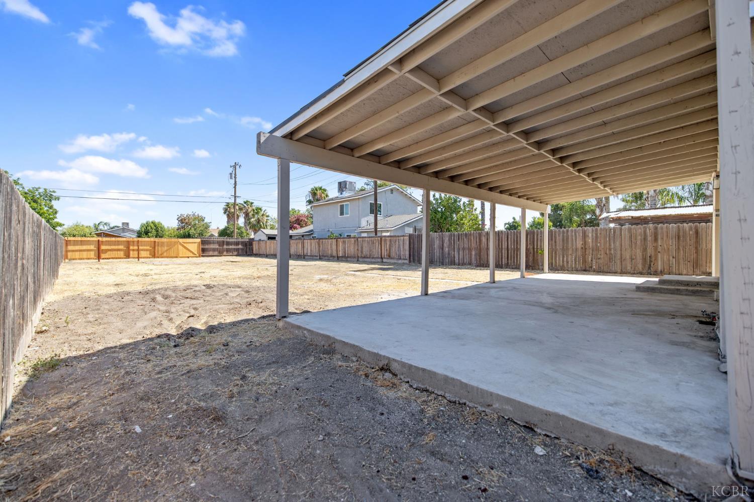 1208 Hall Ave, Corcoran, CA 93212