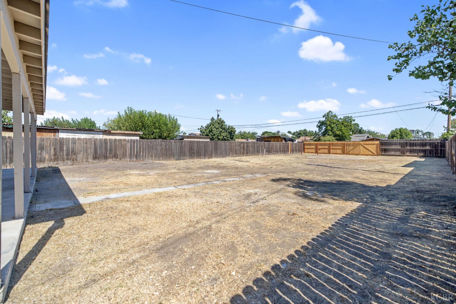 1208 Hall Ave, Corcoran, CA 93212