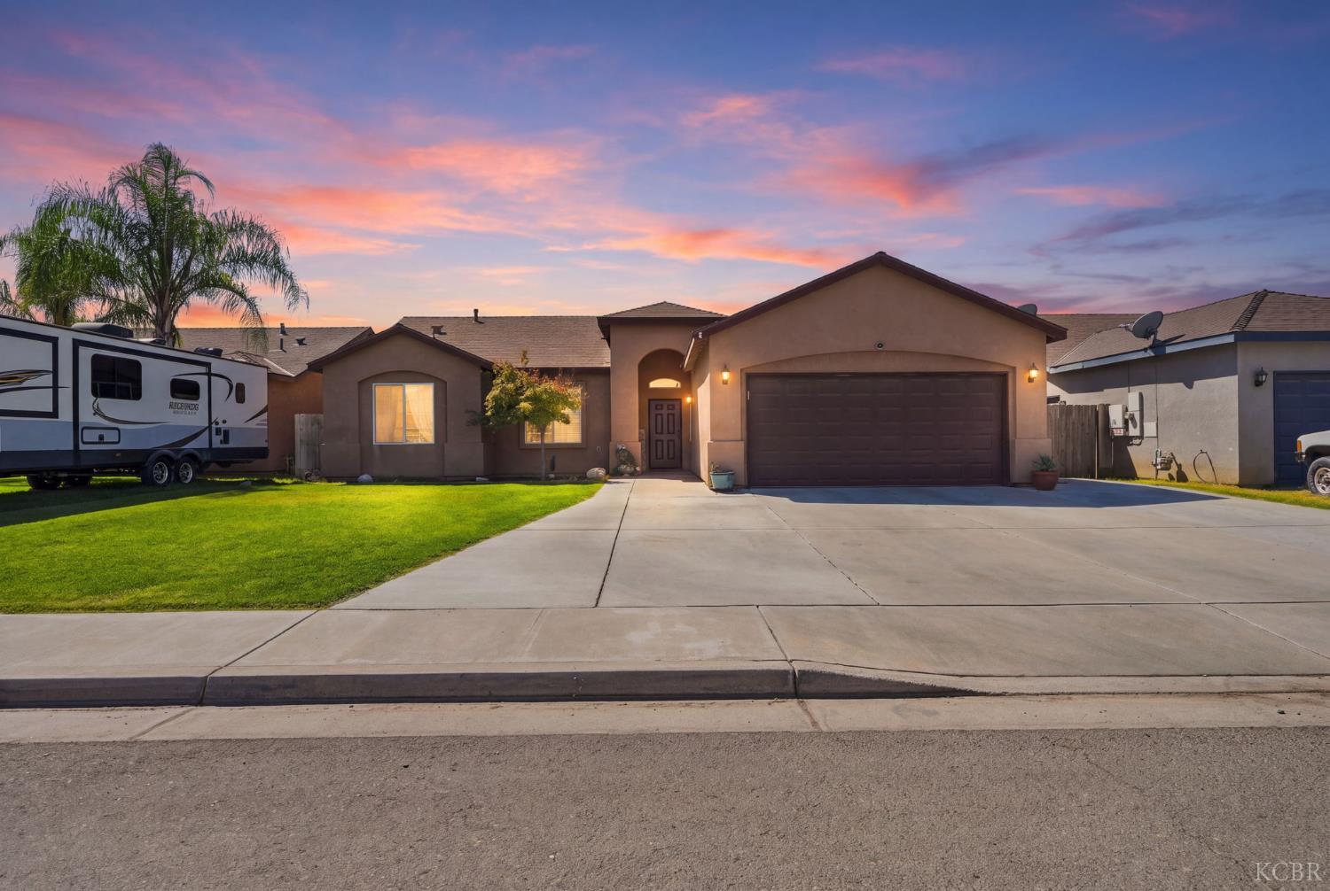7373 Avenue 306, Goshen, CA 93291