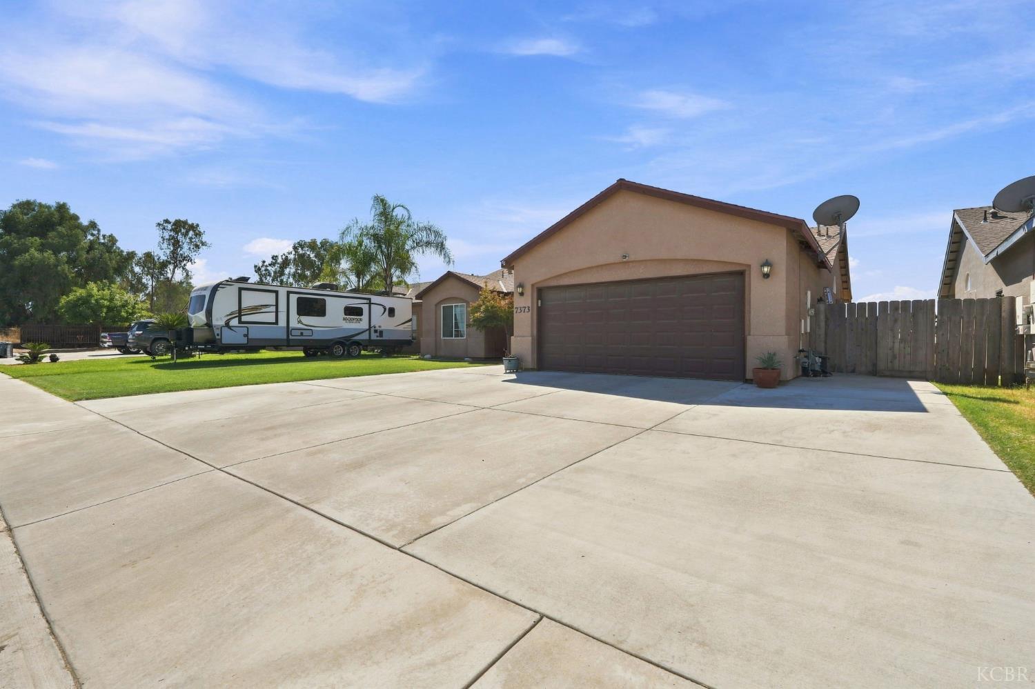 7373 Avenue 306, Goshen, CA 93291