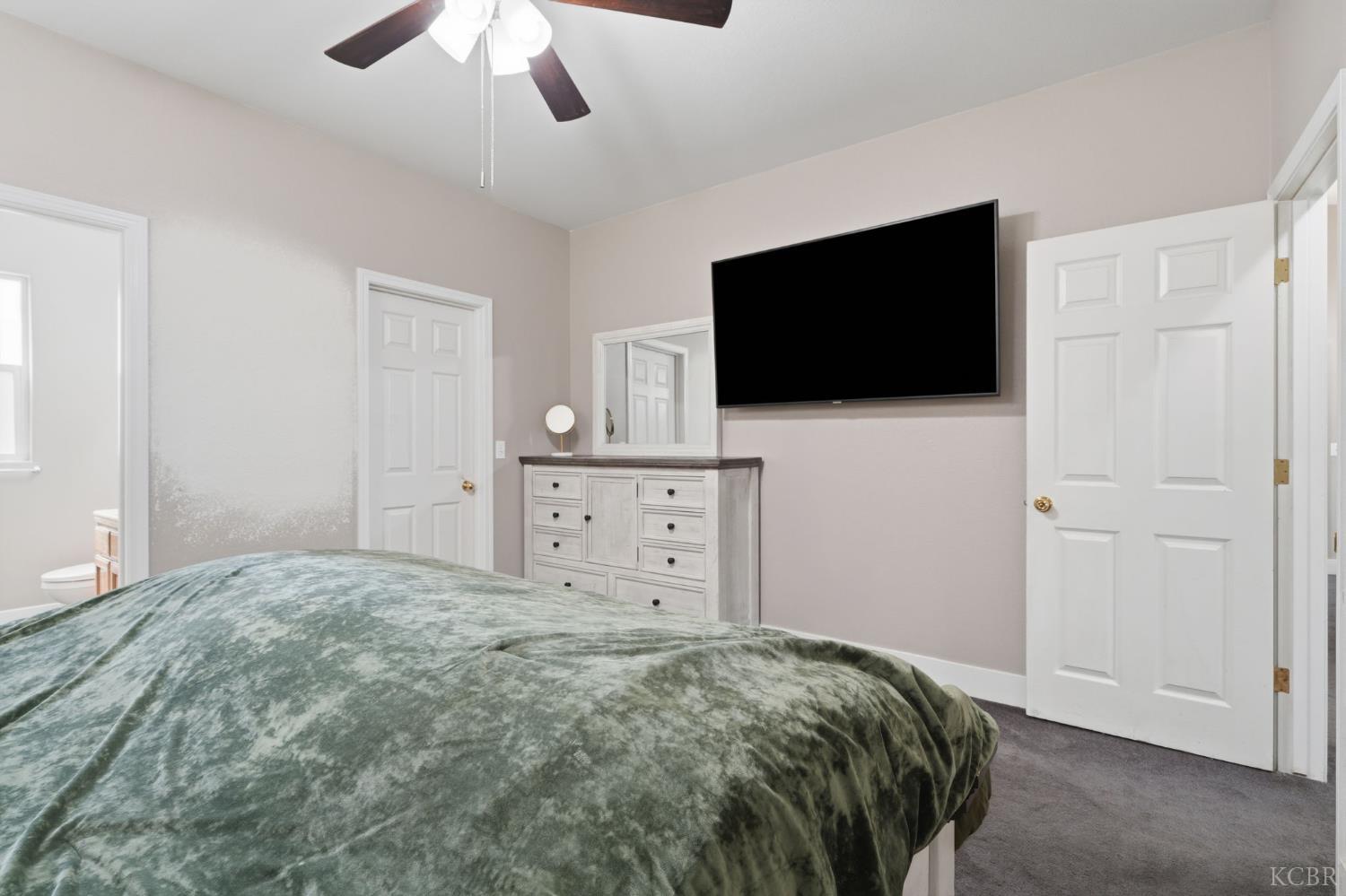 7373 Avenue 306, Goshen, CA 93291
