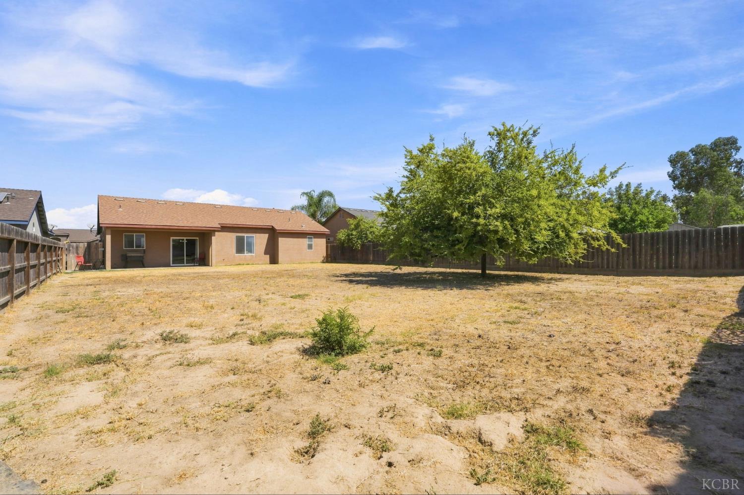 7373 Avenue 306, Goshen, CA 93291