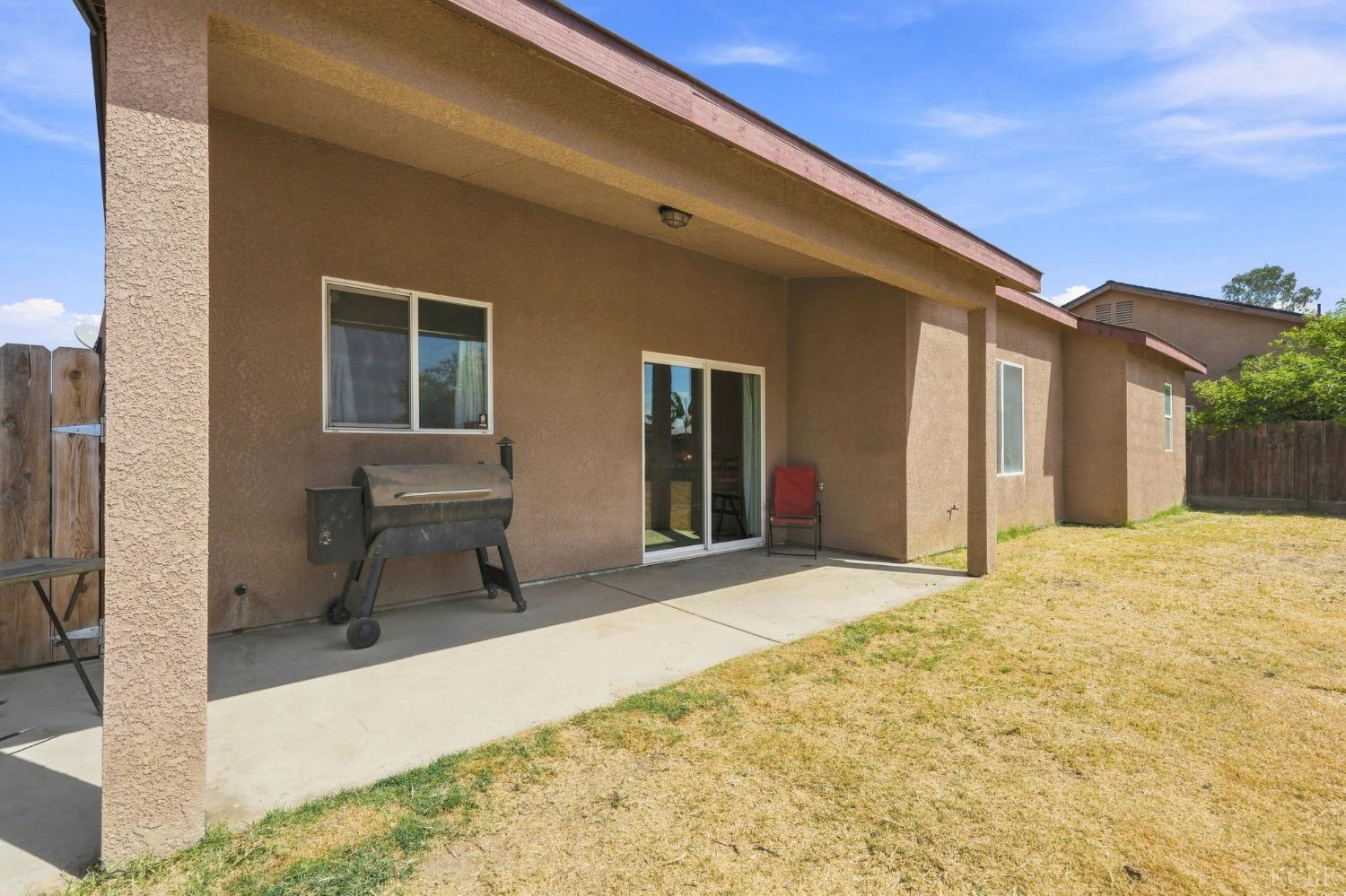 7373 Avenue 306, Goshen, CA 93291