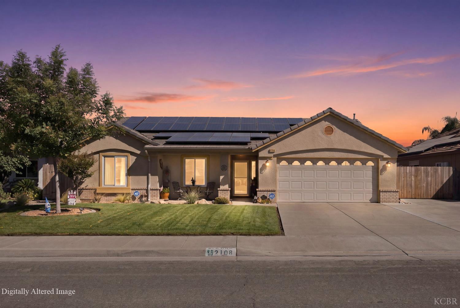 2108 Franklin Way, Hanford, CA 93230
