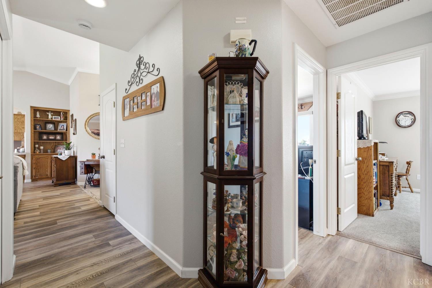 2108 Franklin Way, Hanford, CA 93230