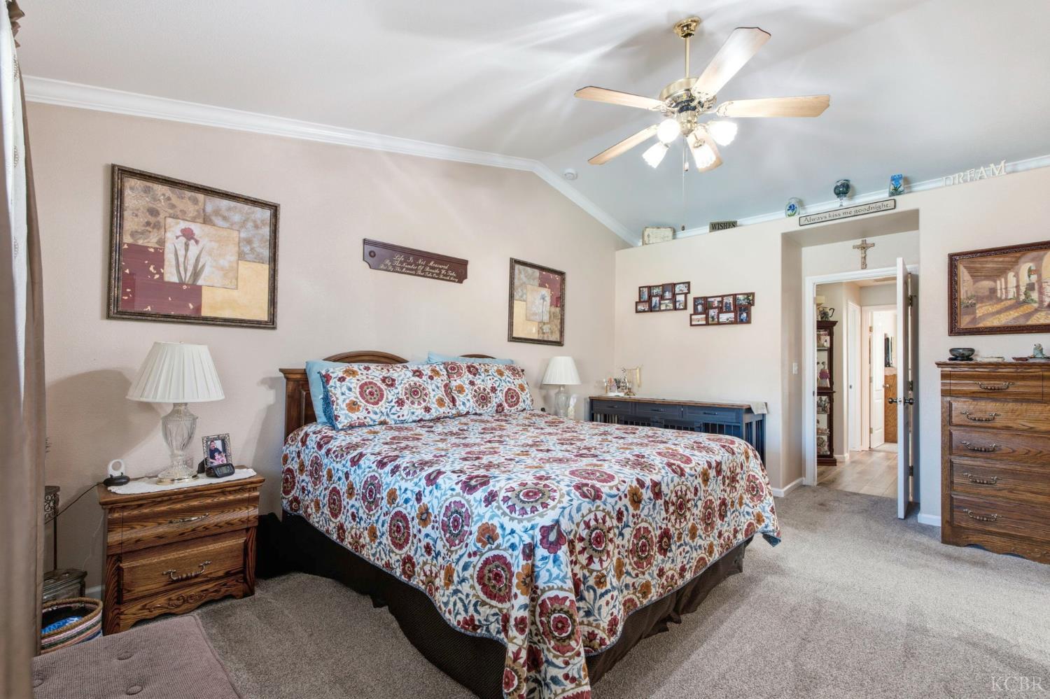 2108 Franklin Way, Hanford, CA 93230