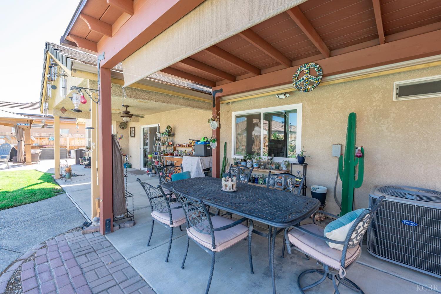 2108 Franklin Way, Hanford, CA 93230