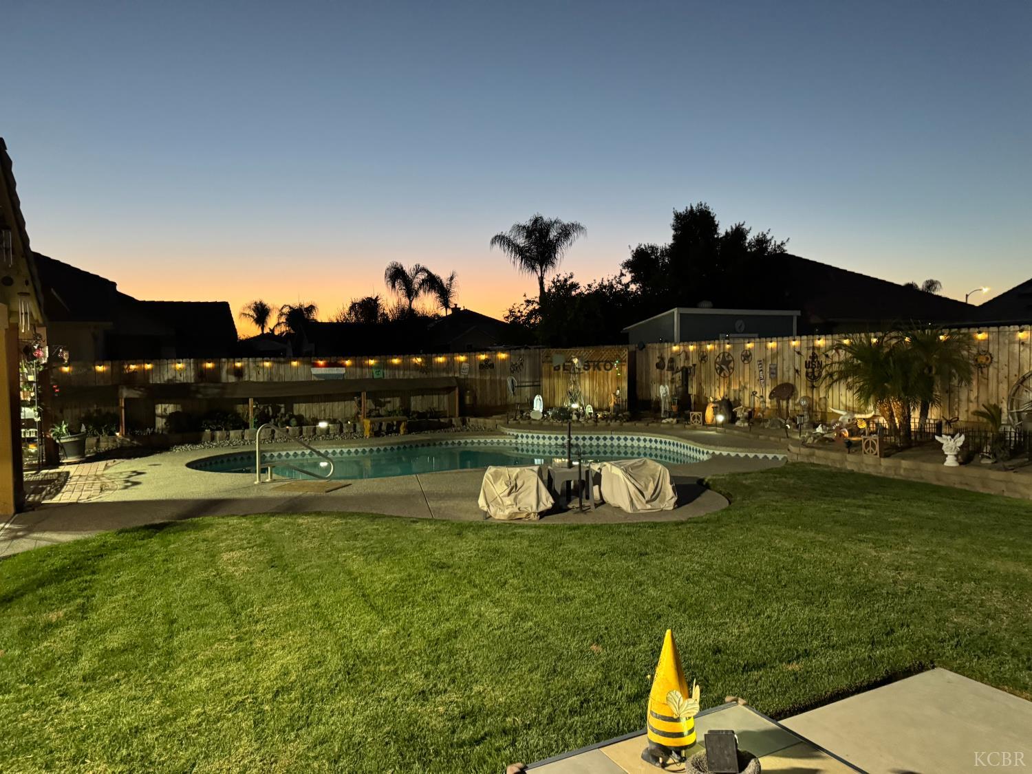 2108 Franklin Way, Hanford, CA 93230