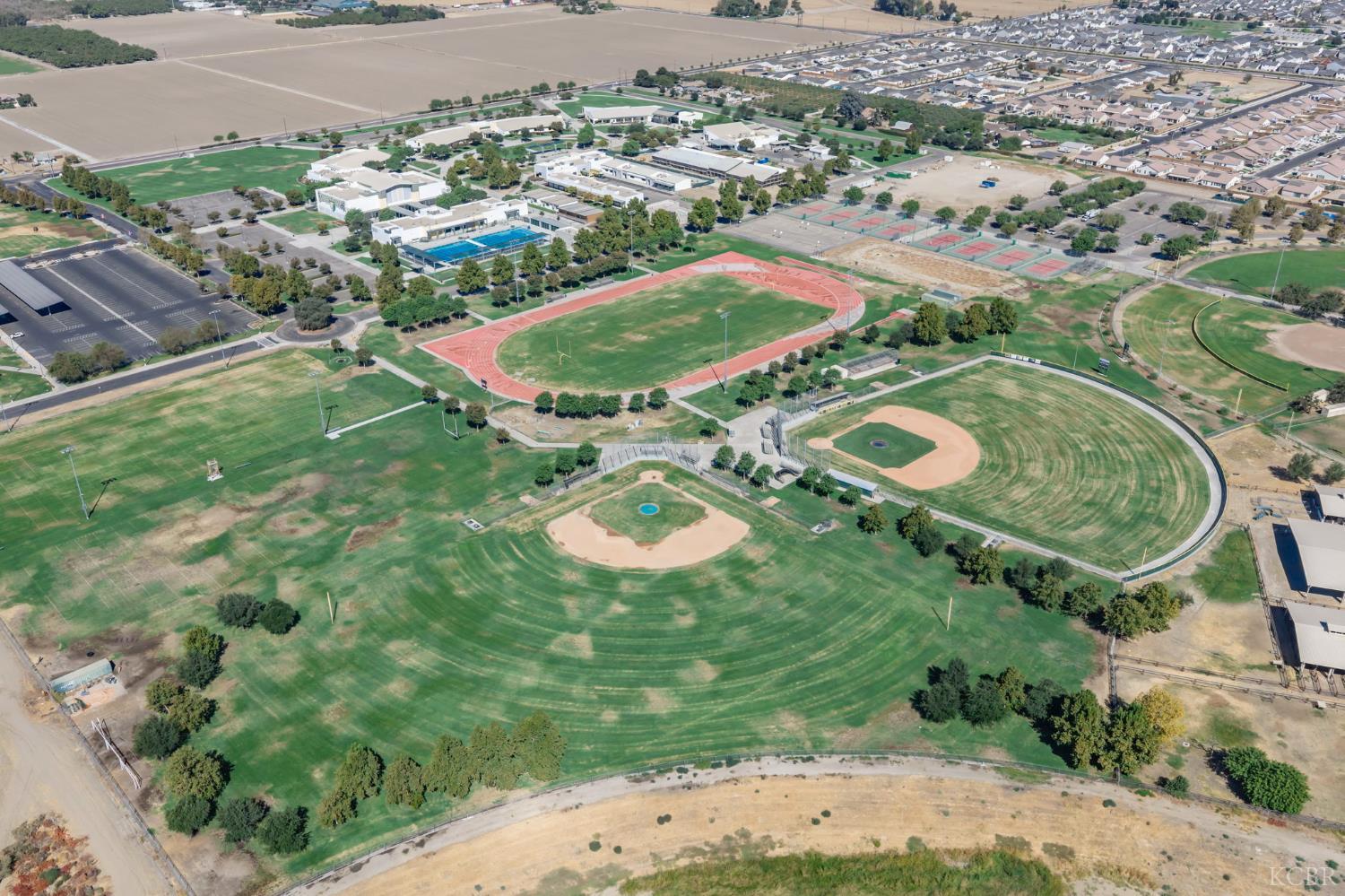 2108 Franklin Way, Hanford, CA 93230