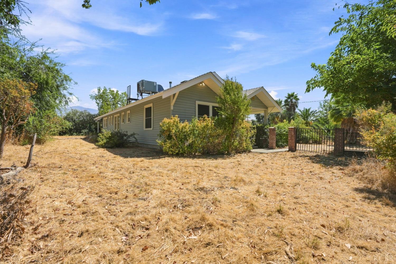 30764 Ave 176, Springville, CA 93265