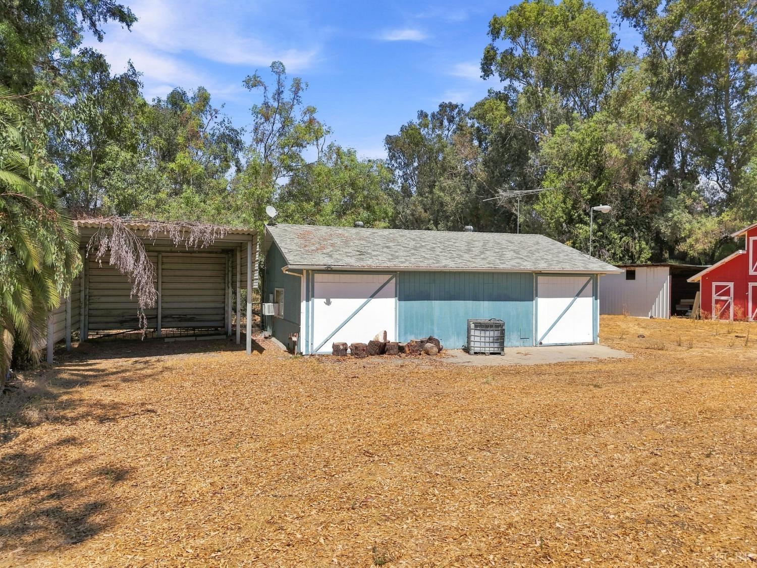 30764 Ave 176, Springville, CA 93265