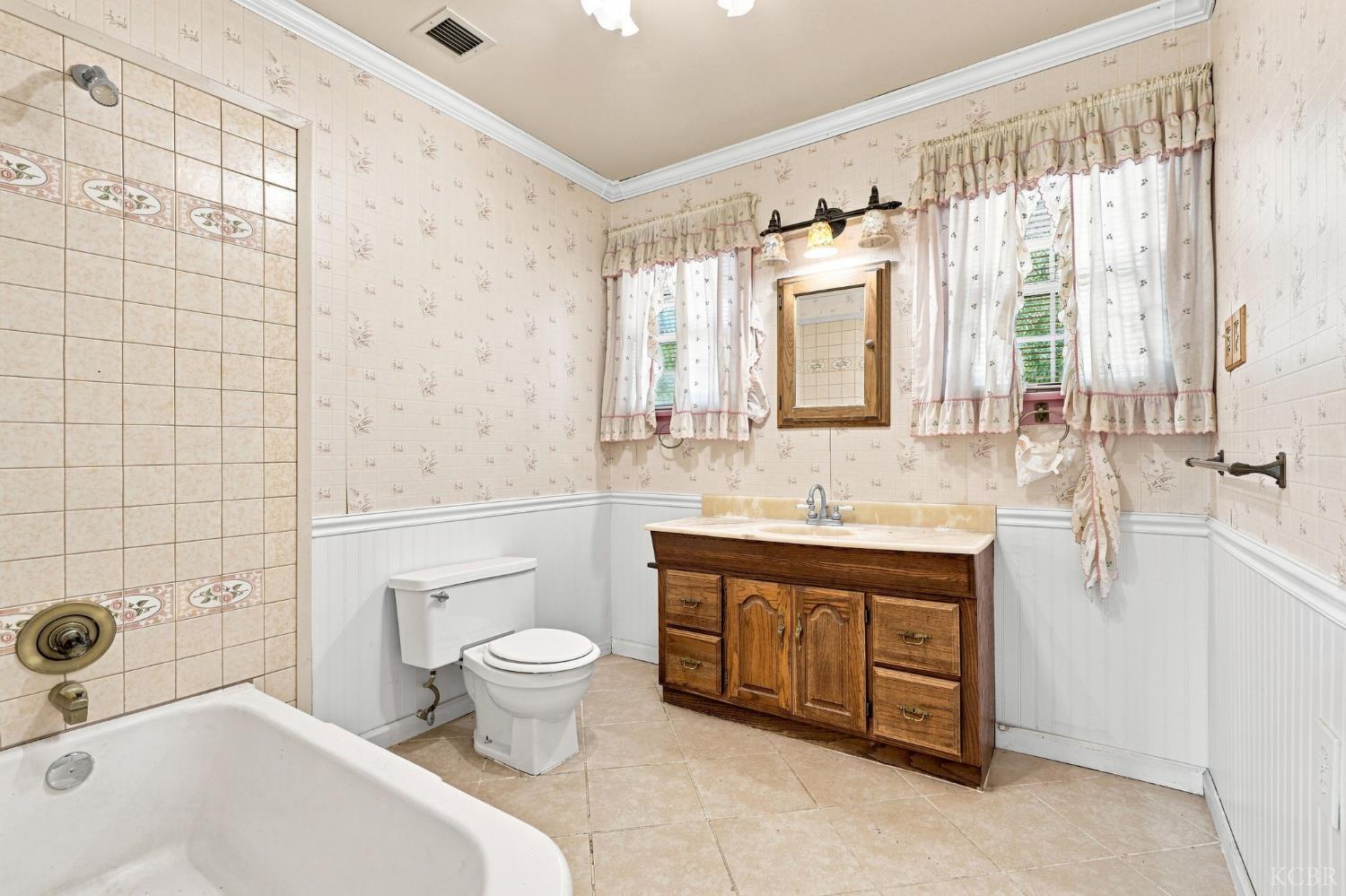 30764 Ave 176, Springville, CA 93265