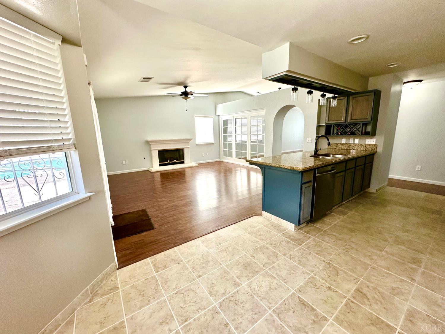 785 Heath Ct, Lemoore, CA 93245