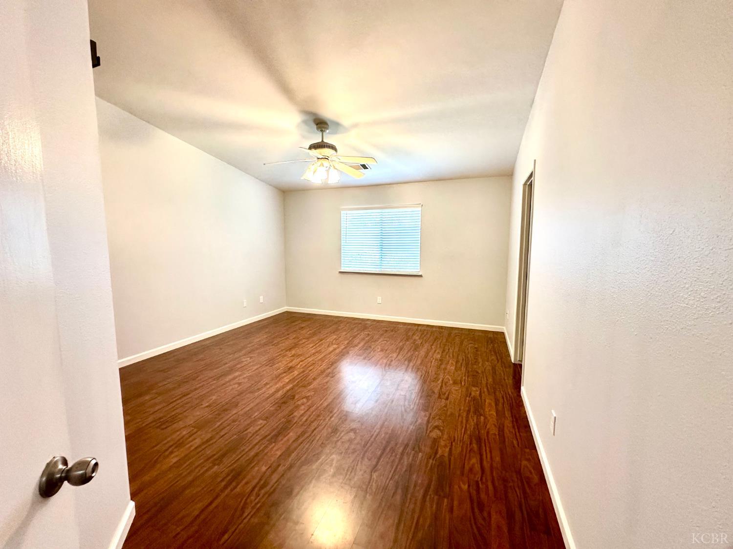 785 Heath Ct, Lemoore, CA 93245