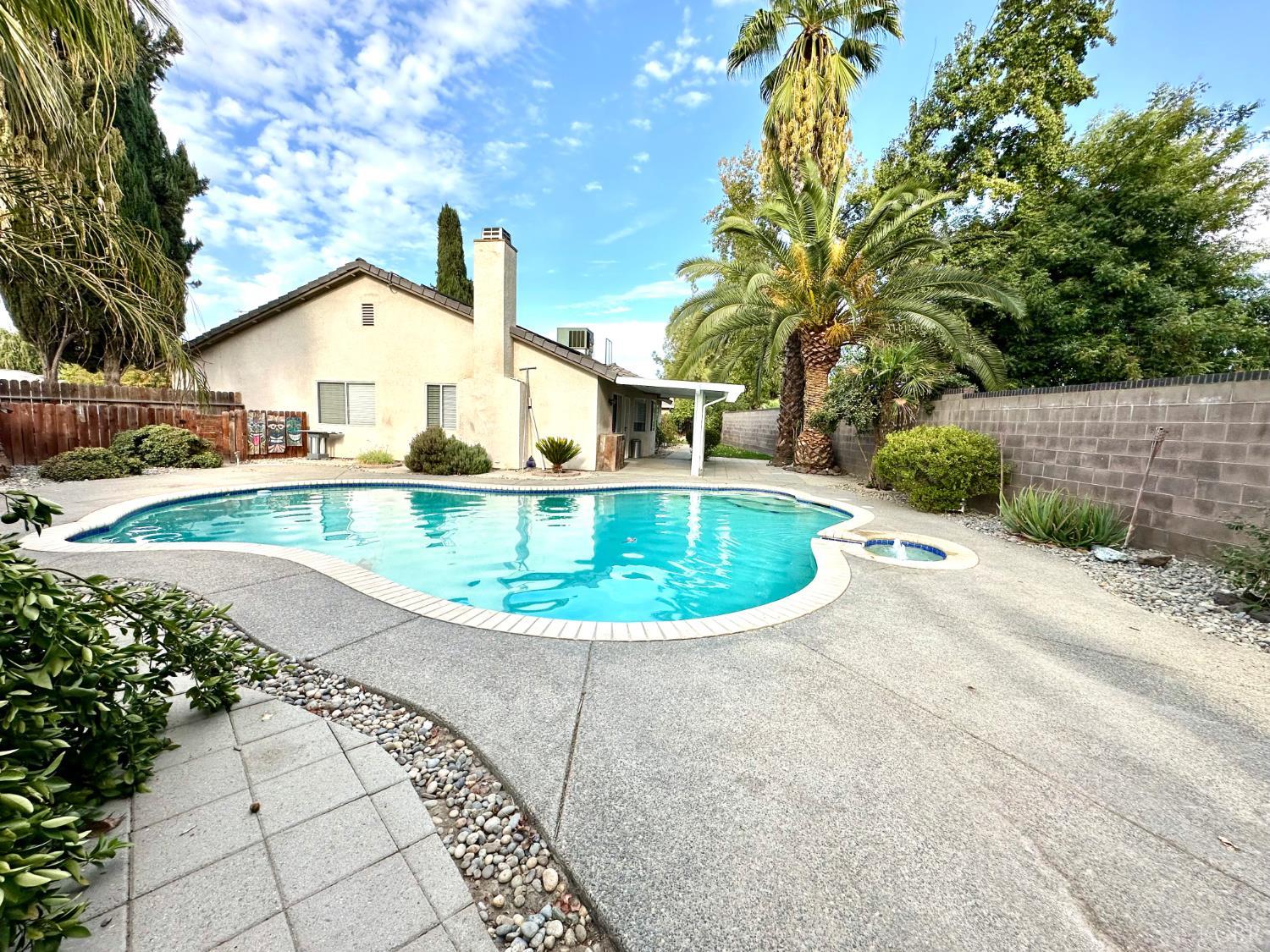 785 Heath Ct, Lemoore, CA 93245