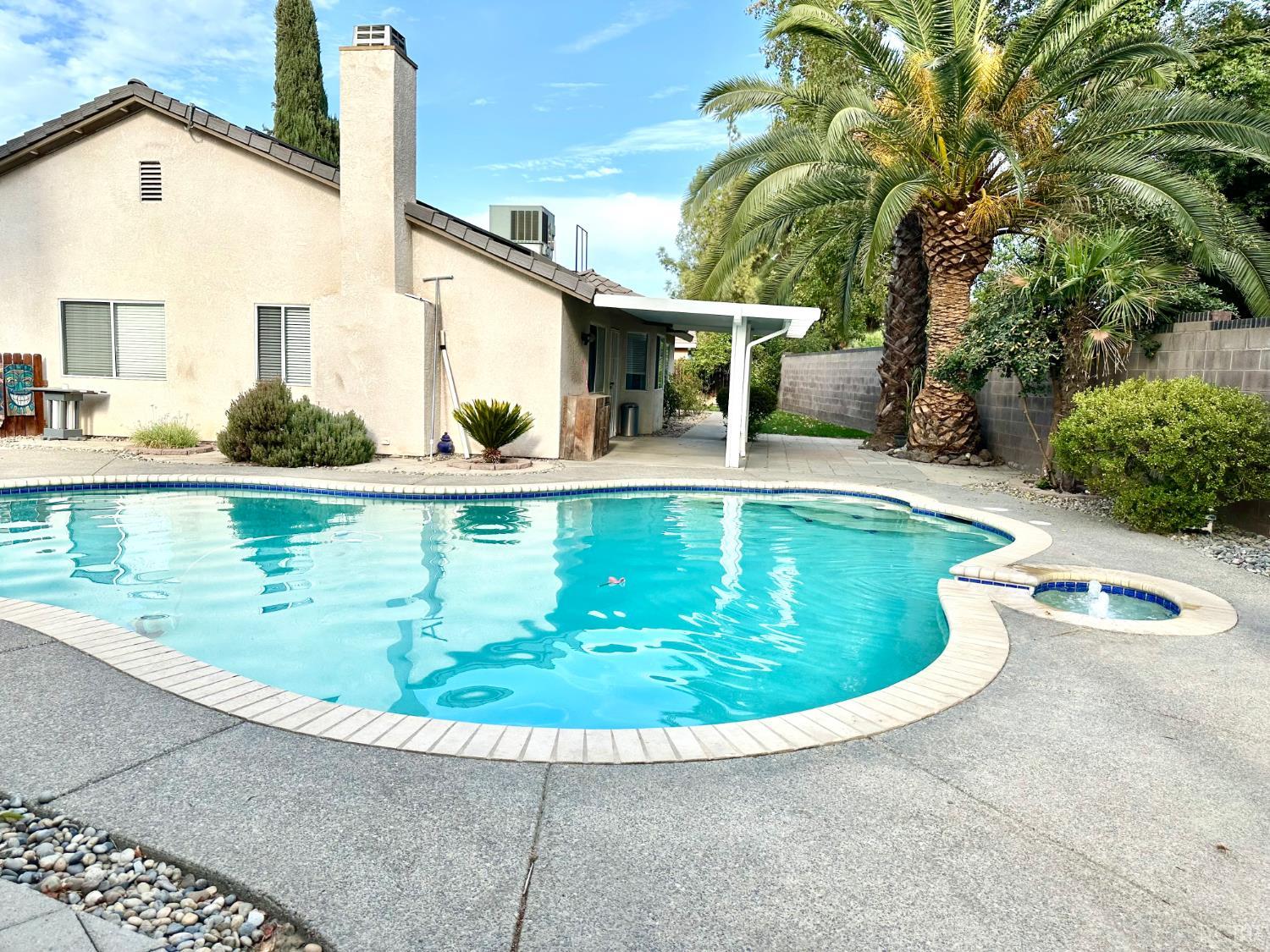 785 Heath Ct, Lemoore, CA 93245