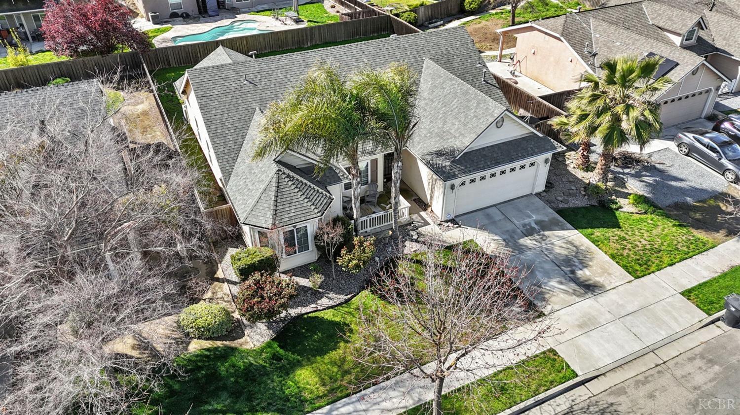 1113 Avalon Dr, Lemoore, CA 93245