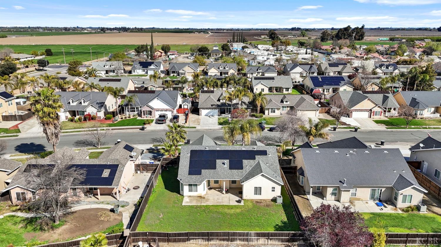 1113 Avalon Dr, Lemoore, CA 93245
