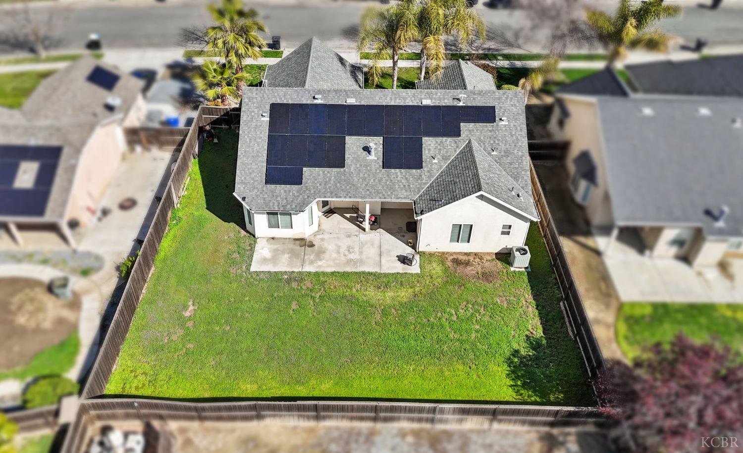 1113 Avalon Dr, Lemoore, CA 93245